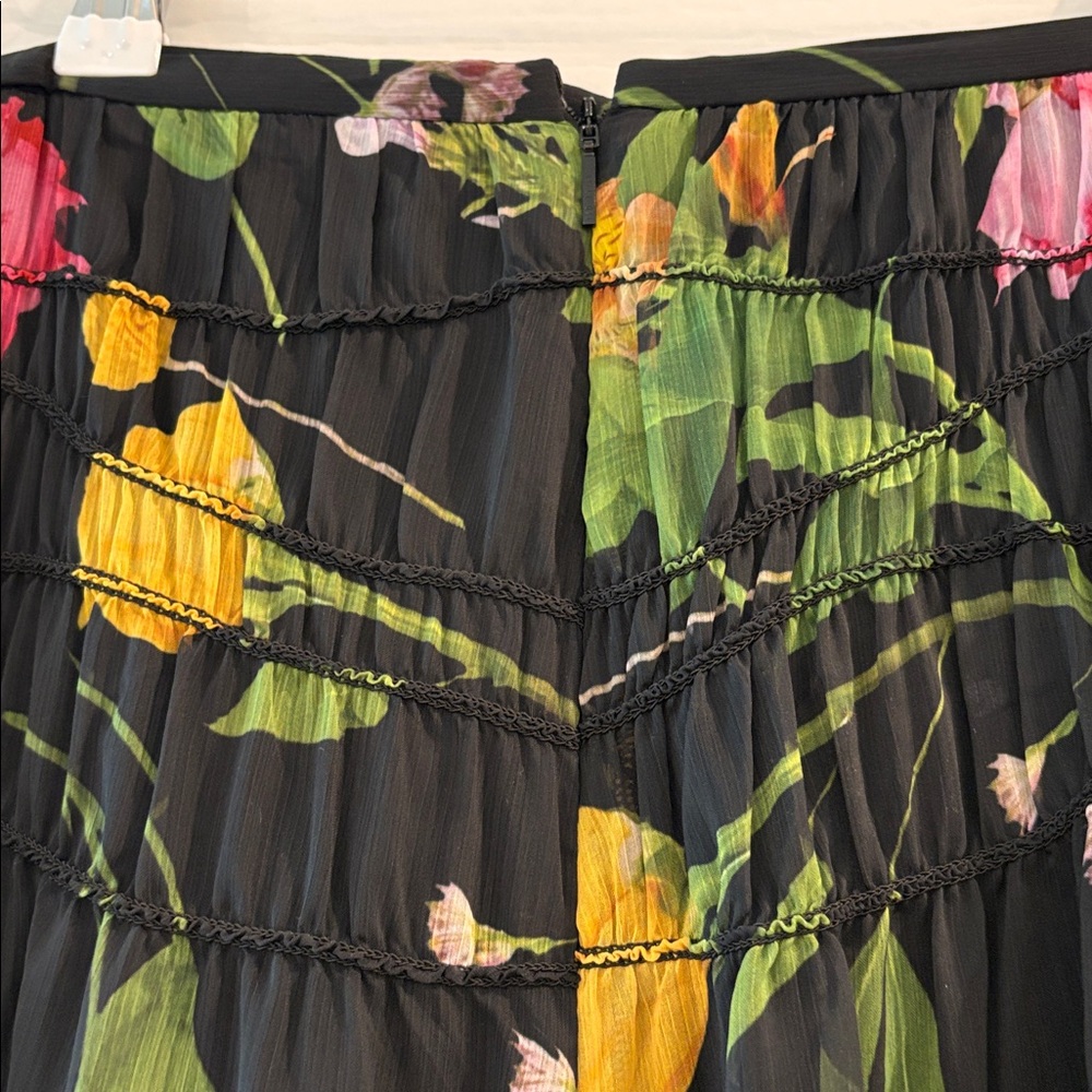 Ted Baker London $295 NWT Floral Ruffle Tiered Chiffon Skirt Size 3. - Picture 16 of 16